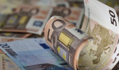 Paketa Ekonomike ne Kosove: Ndihme per ata qe humben punen nga pandemia